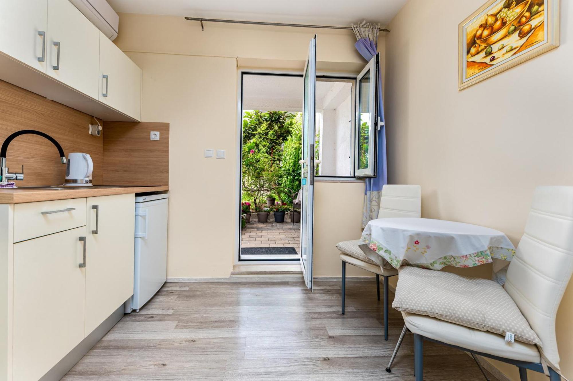 Apartments Gisela Makarska Room photo