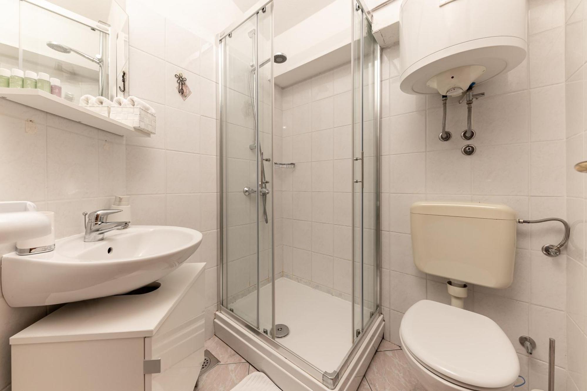 Apartments Gisela Makarska Room photo